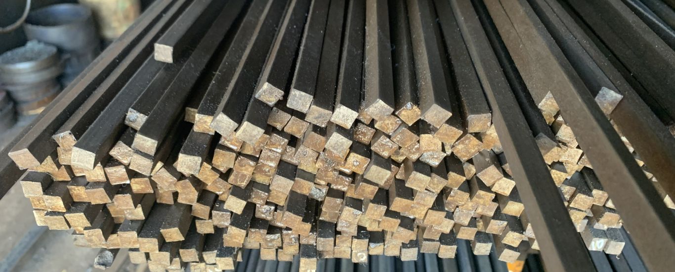 vuông đặc 10 x10 ly hàng vuông đặc chuốt cạnh bén